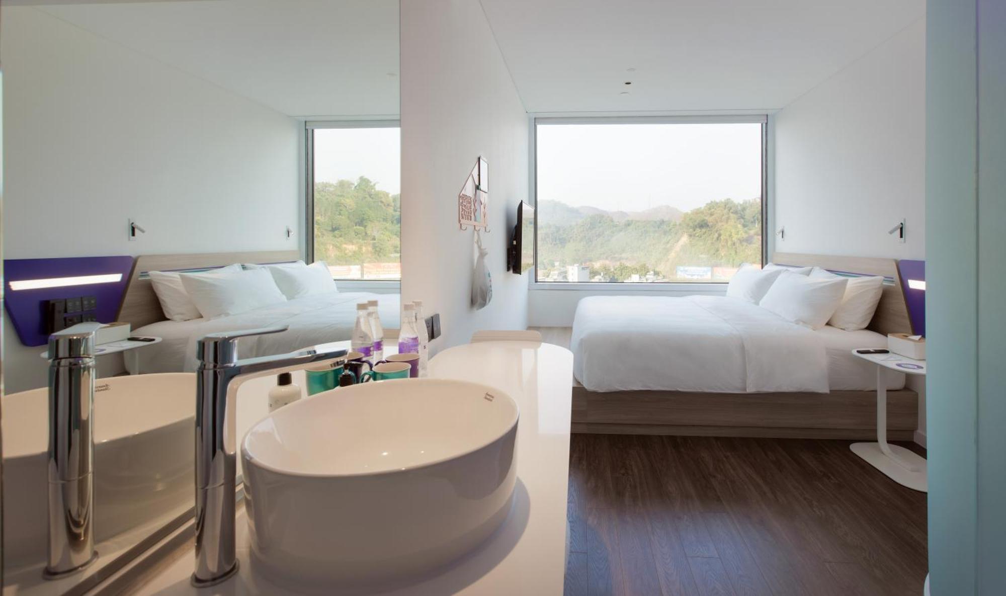 Sojo Hotel Lao Cai Exteriör bild